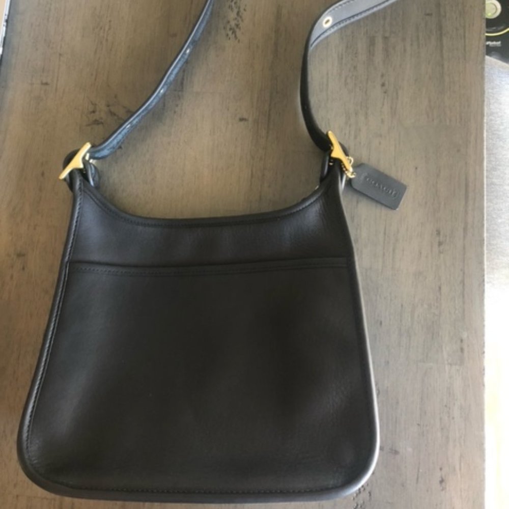 Classic Coach Black Shoulder Bag